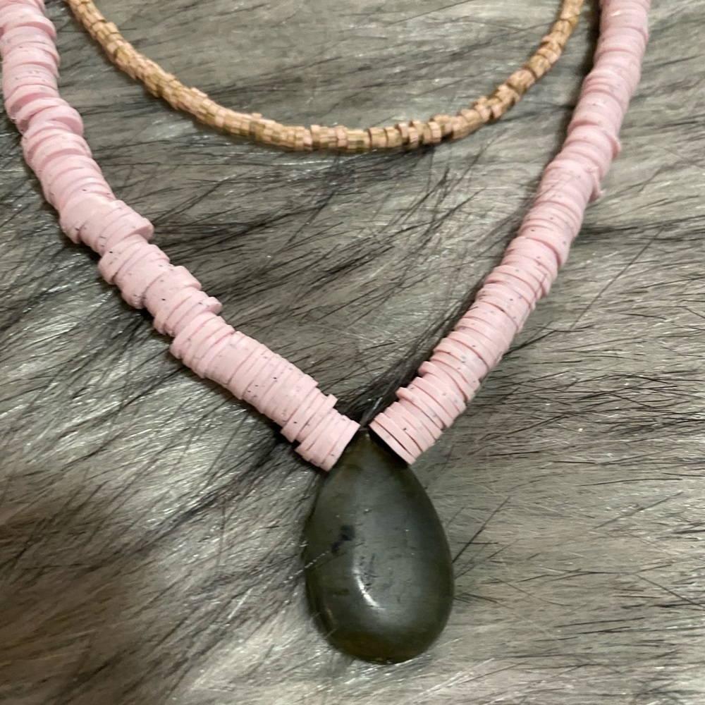 NWT Free People pink and black shell necklace